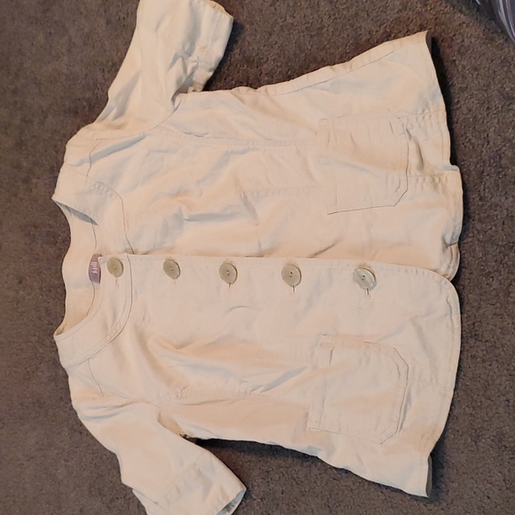 Shacket - Picture 1 of 8